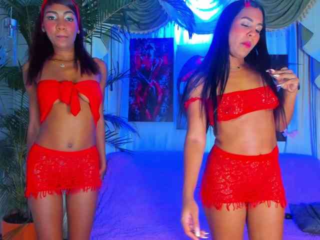 hotties-kittens webcam