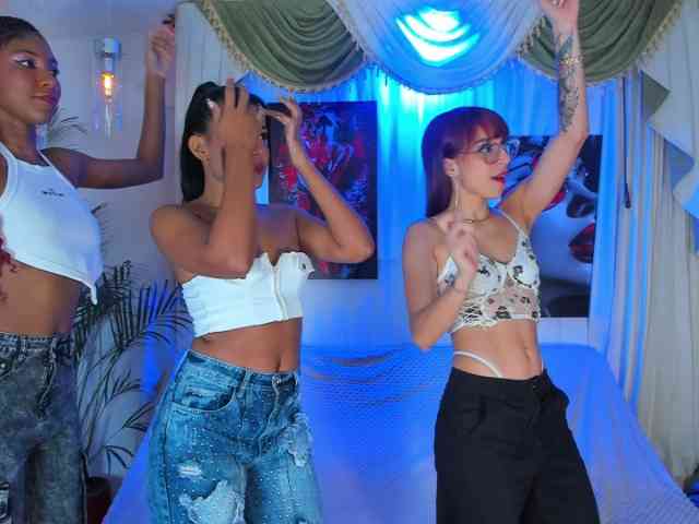 hotties-kittens webcam