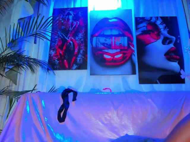 hotties-kittens webcam