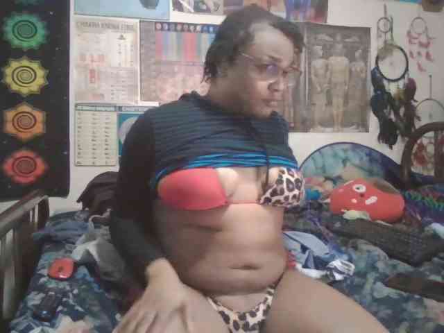 GardeniaFields Live Webcam on BongaCams