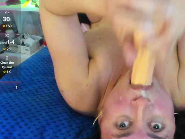 SheraMilf webcam