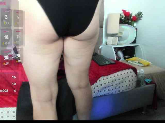 SheraMilf webcam