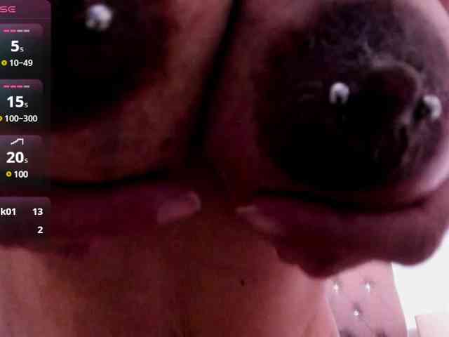 SheraMilf webcam