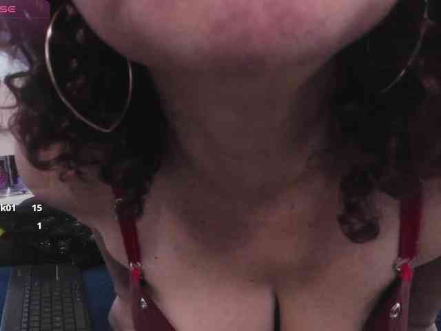 SheraMilf webcam