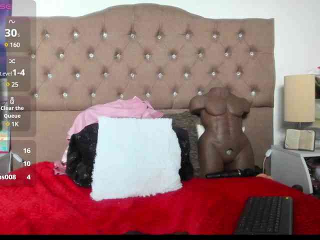 SheraMilf webcam