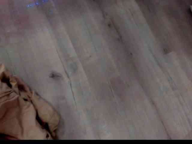 SheraMilf webcam