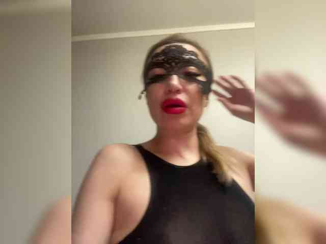 AngeLLL4 webcam