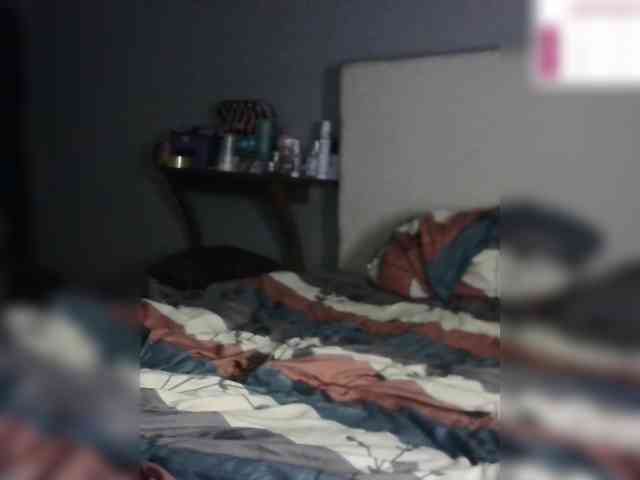 AngeLLL4 webcam