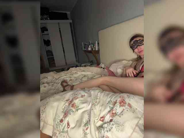AngeLLL4 webcam