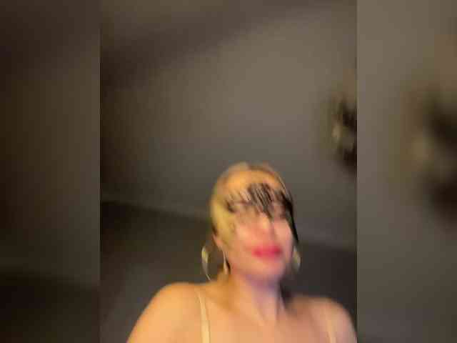 AngeLLL4 webcam