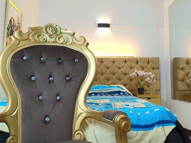 CatalellaAndPaul's BongaCams show and profile