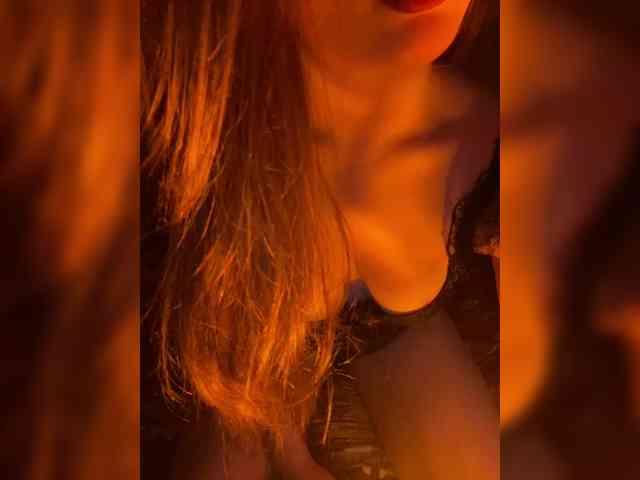 Kleopatra69 webcam