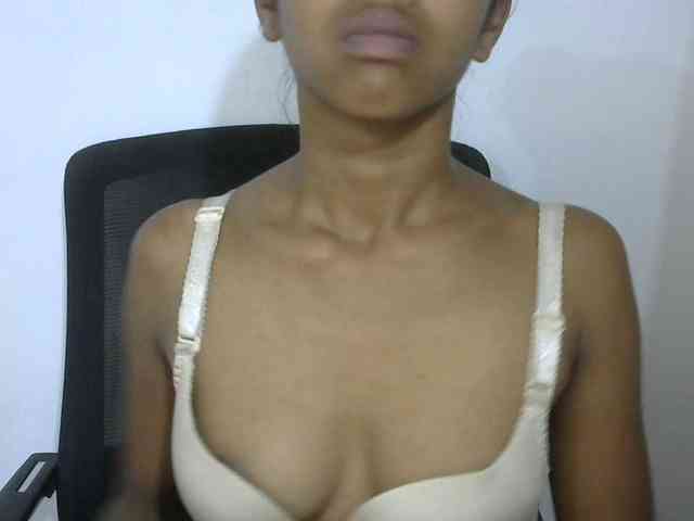 Chekinah Live Webcam on BongaCams