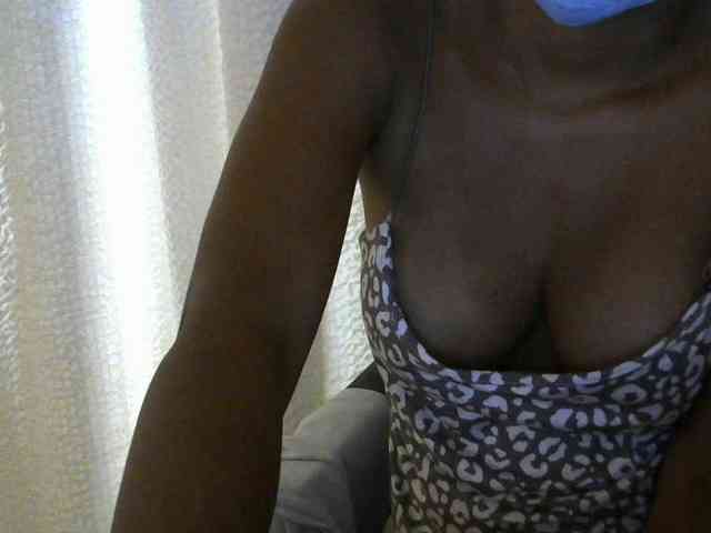 Chekinah Live Webcam on BongaCams