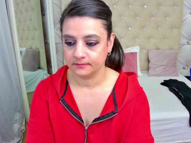 VictoriaGrey Live Webcam on BongaCams