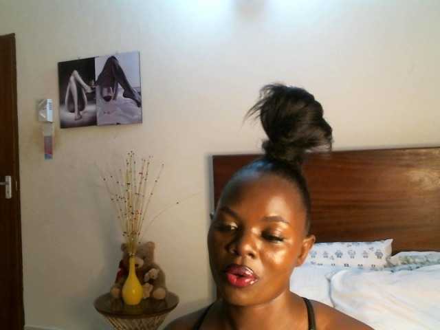 paitience's BongaCams show and profile