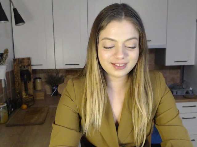 BuffyFire's BongaCams show and profile