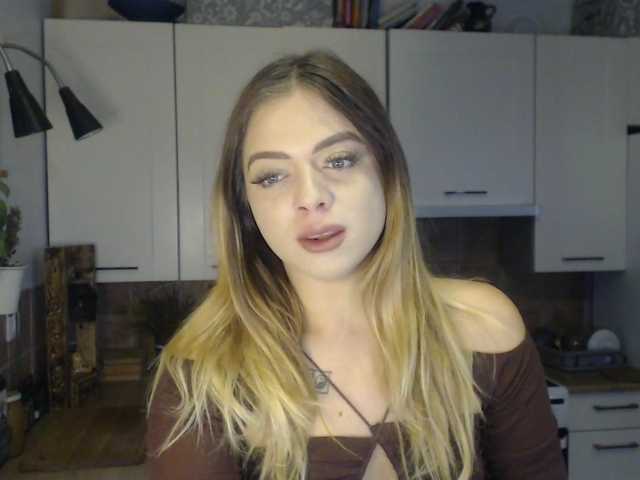 Adorable BuffyFire will encourage your dreams in a smoking hot liveshow BuffyFire from BongaCams
