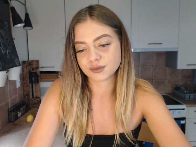 BuffyFire webcam bongacams model stream image