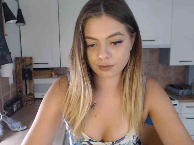 free online webcam BuffyFire