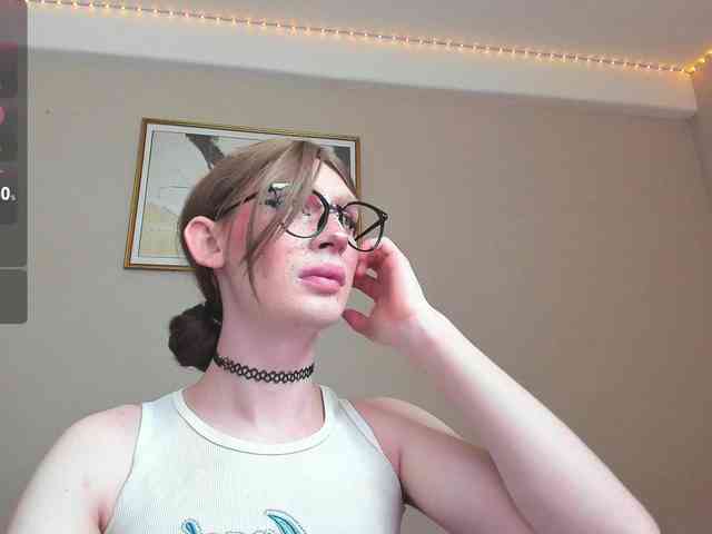 Your-Cute-Aisha Live Webcam on BongaCams