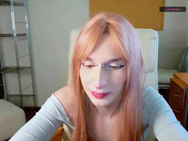 Your-Cute-Aisha Live Webcam on BongaCams
