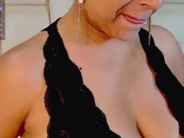 ZanellaZanoli —   @total   I want to have my body very excited to touch my tits and fuck my pussy with my fingers until I have a delicious orgasm for you     @sofar      