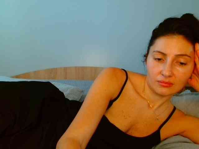 Irina9793 Live Webcam on BongaCams