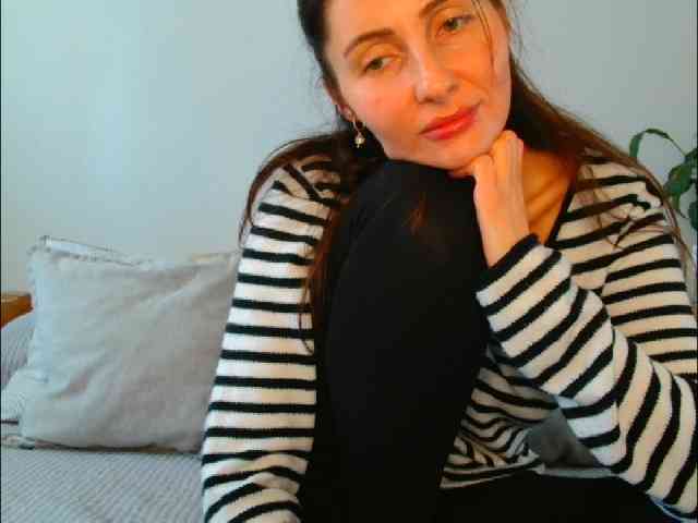 Irina9793 Live Webcam on BongaCams