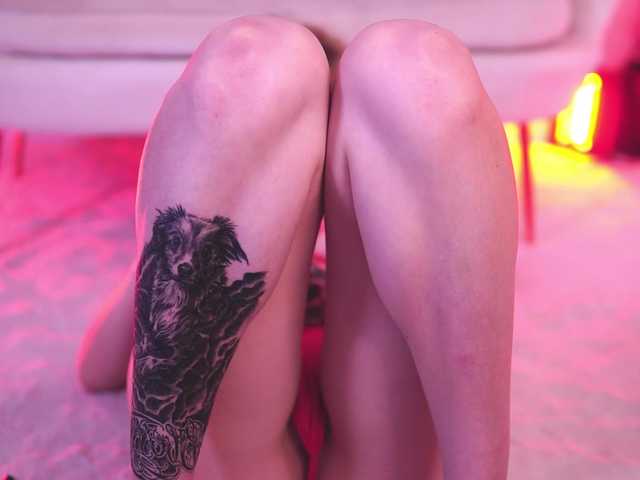 SweetObsessionXO — Let me tell you a secret. I love to squirt all over the floor while my domi is in full control. Are you up to a messy and wet night that you wont forget too soon?