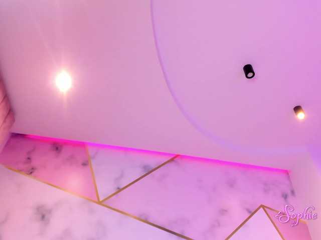 Sophiie-Vega's BongaCams show and profile