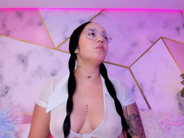 Sophiie-Vega's BongaCams show and profile