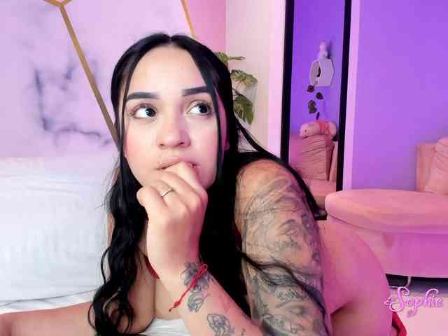 Sophiie-Vega webcam