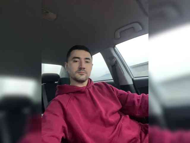 Romchaha1 Live Webcam on BongaCams
