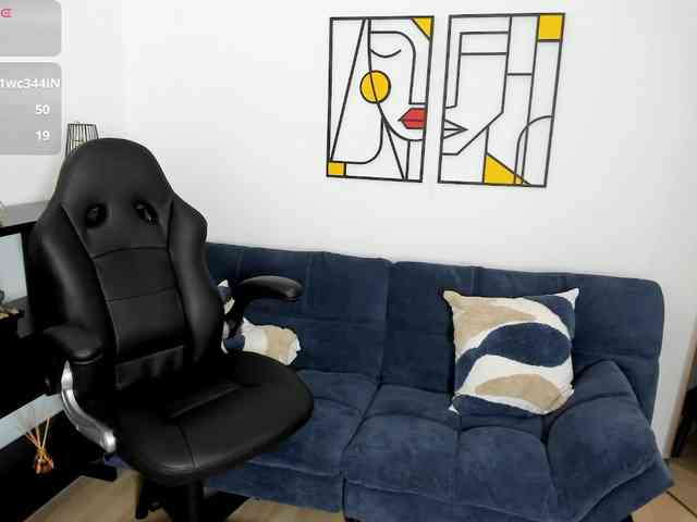 lilyboom1 webcam