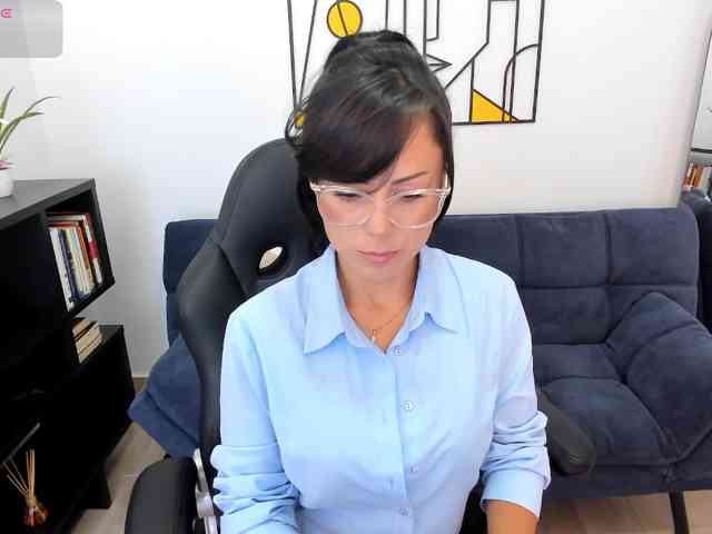 lilyboom1 webcam