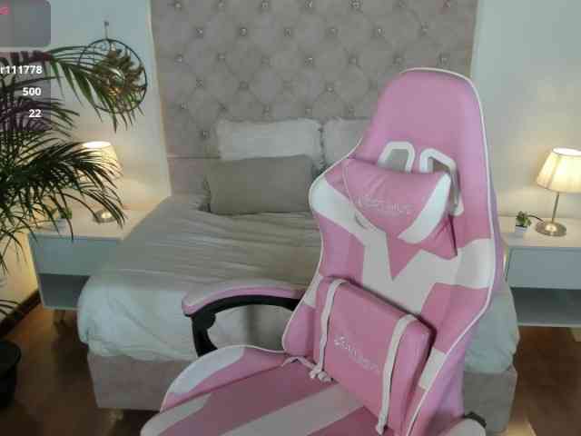 lilyboom1 webcam