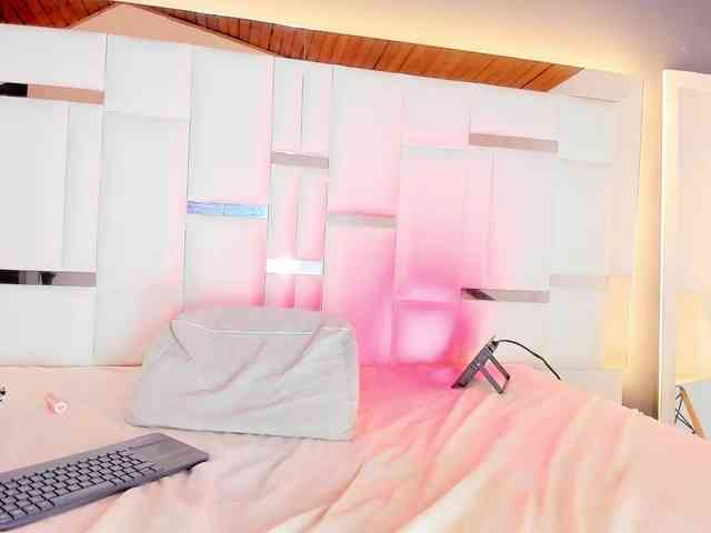 LucianaMorena webcam