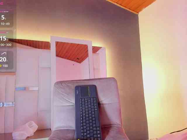 LucianaMorena webcam