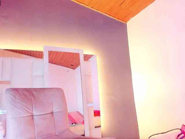 LucianaMorena webcam