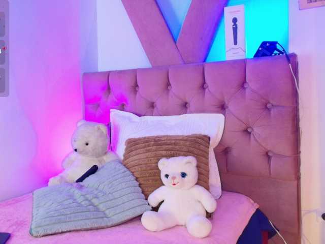 Zamantta-'s BongaCams show and profile