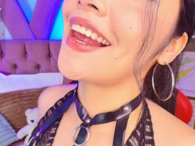 Zamantta-'s BongaCams show and profile