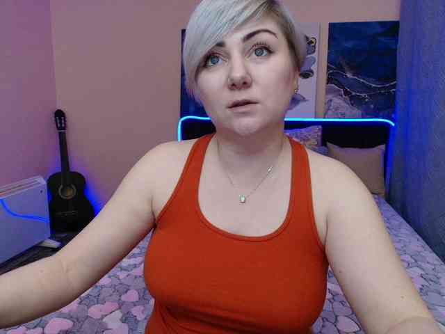 Blond_Pearl webcam