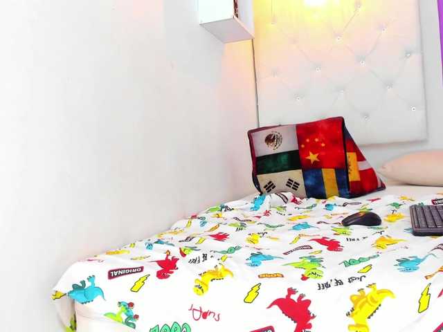 sofia-hot9's BongaCams show and profile