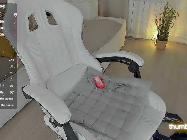 LuckyLady01's BongaCams show and profile