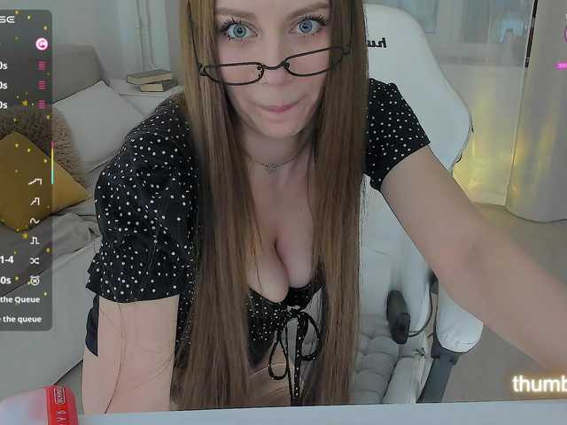 LuckyLady01's BongaCams show and profile