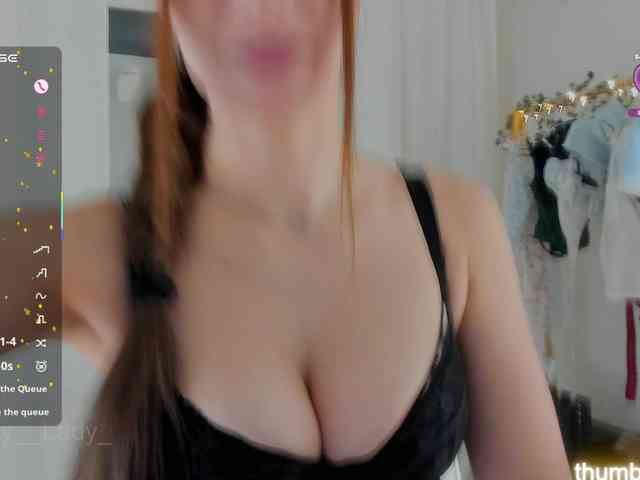 LuckyLady01 webcam