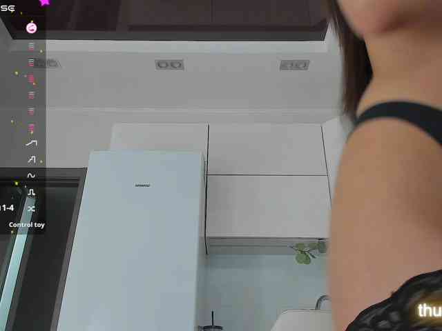 LuckyLady01 webcam