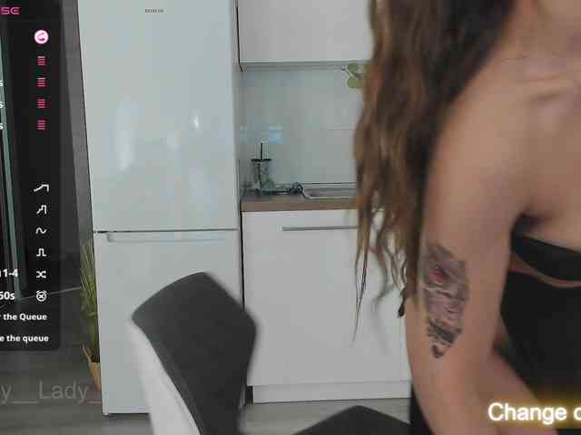 LuckyLady01 webcam