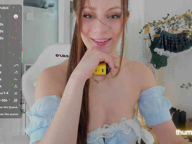 LuckyLady01 webcam